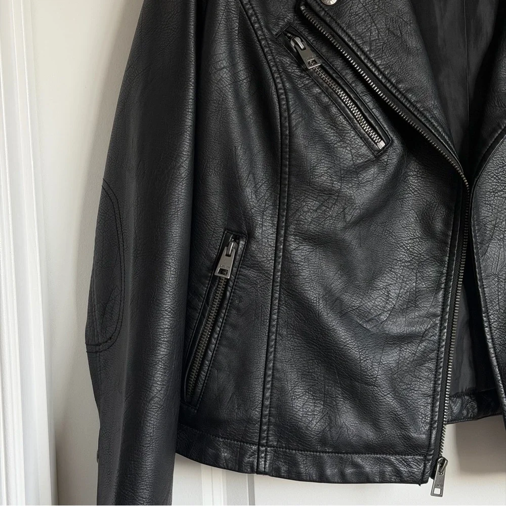 Levi’s Black Faux Leather Moto Biker Jacket — Women’s Medium - Picture 6 of 13